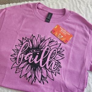 Gildan Pink Faith Graphic Tee